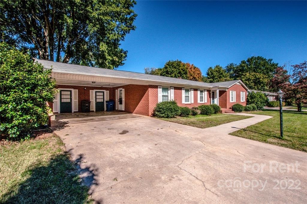 Property image 1 at 817 Woods Drive, Statesville, NC 28677