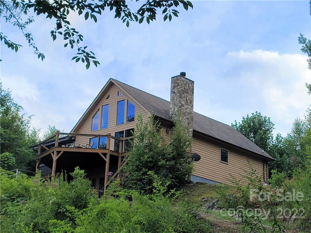 Property image 1 at 5950 Upper Creek Drive, Newland, NC 28657