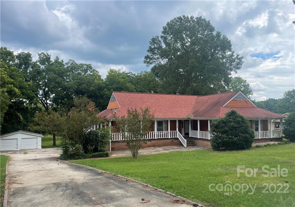 1158 Peach Farm Road