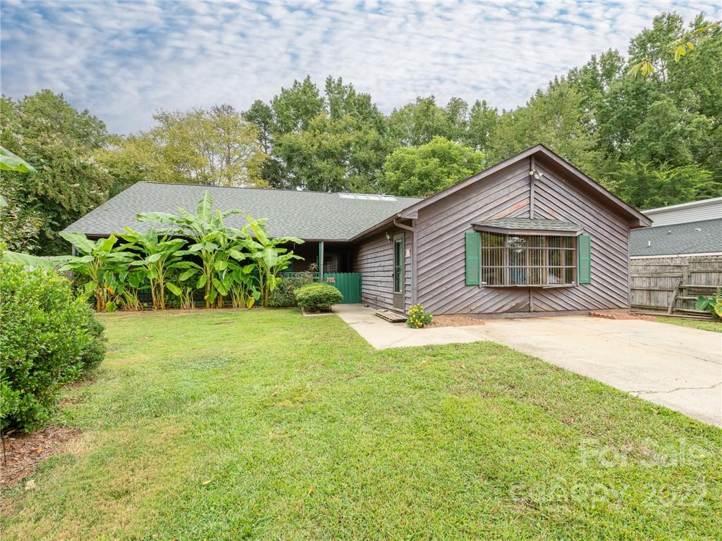 Property image 1 at 4601 Butterwick Lane, Charlotte, NC 28212