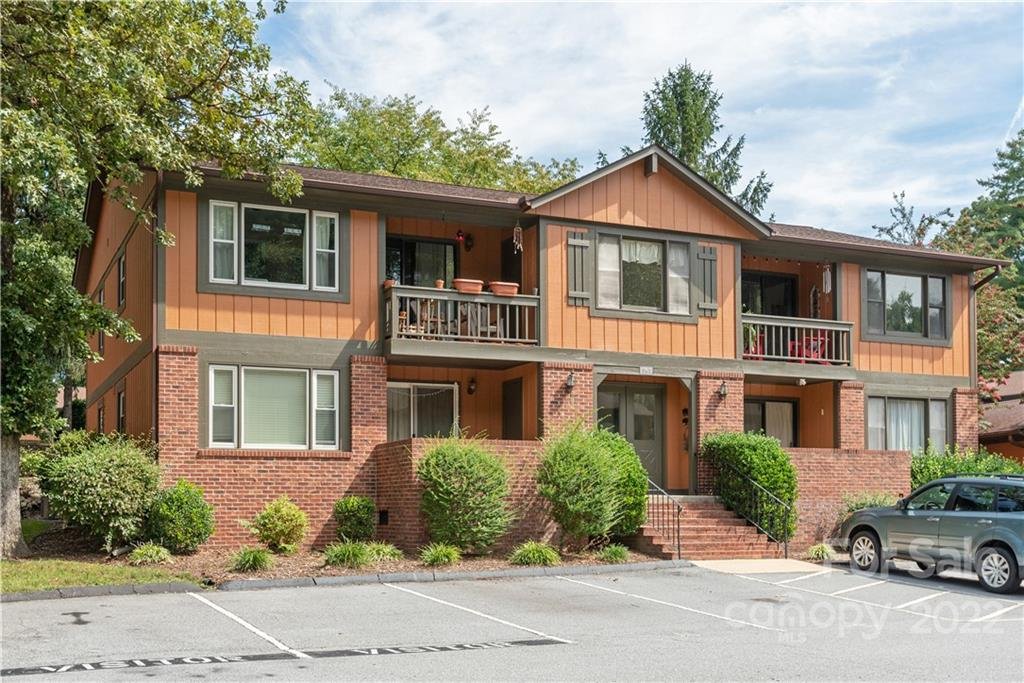 Property image 1 at 1753 D Haywood Manor Road, Hendersonville, NC 28791