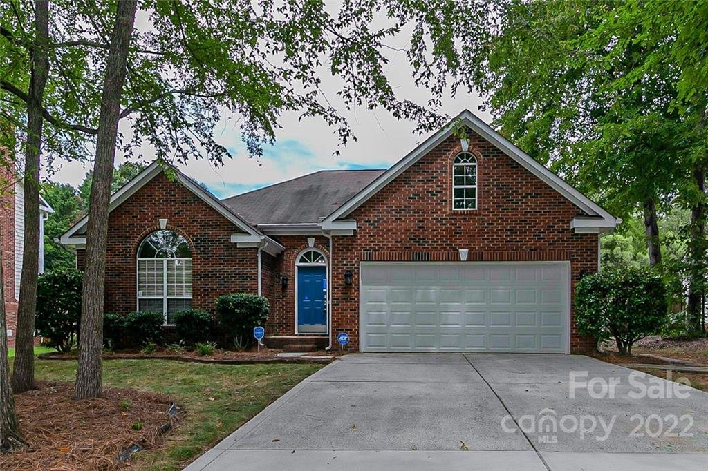 Property image 1 at 2919 Firewood Drive, Matthews, NC 28105