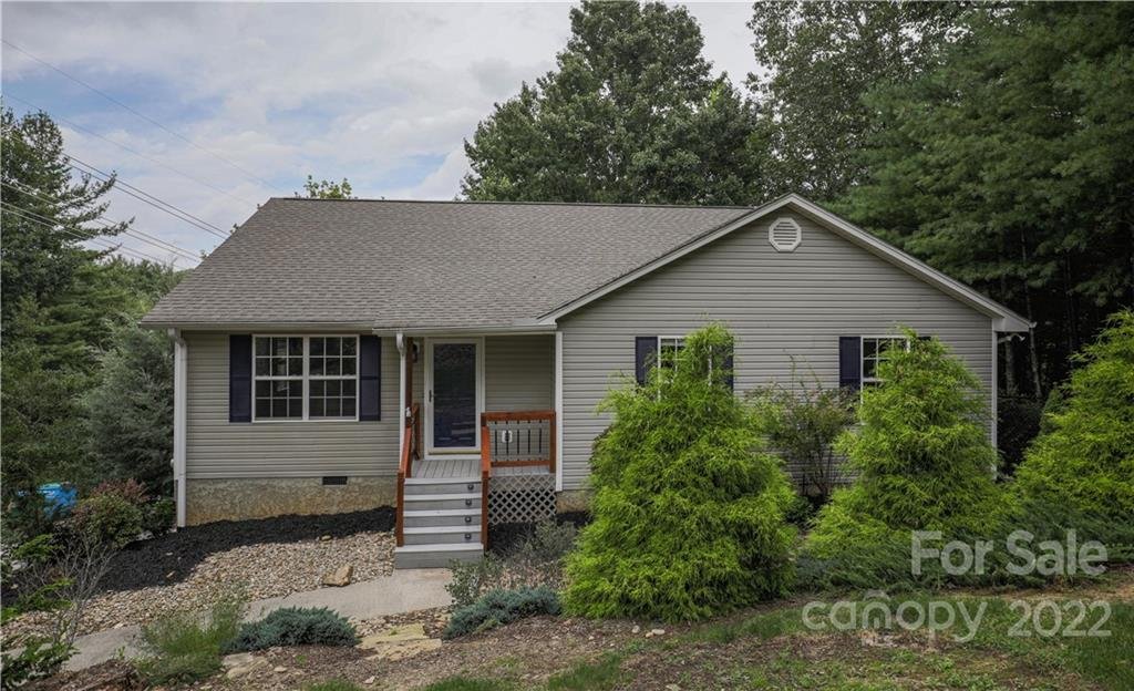 Property image 1 at 22 Moriah Lane, Asheville, NC 28803