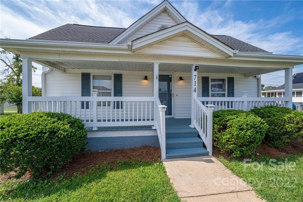 Property image 1 at 714 Brook Street, Belmont, NC 28012