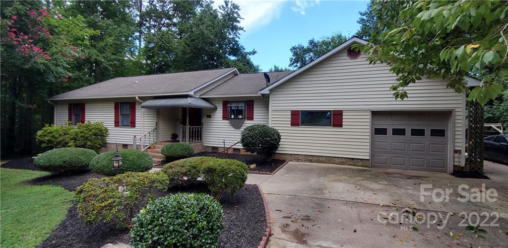 135 Pinecrest Street