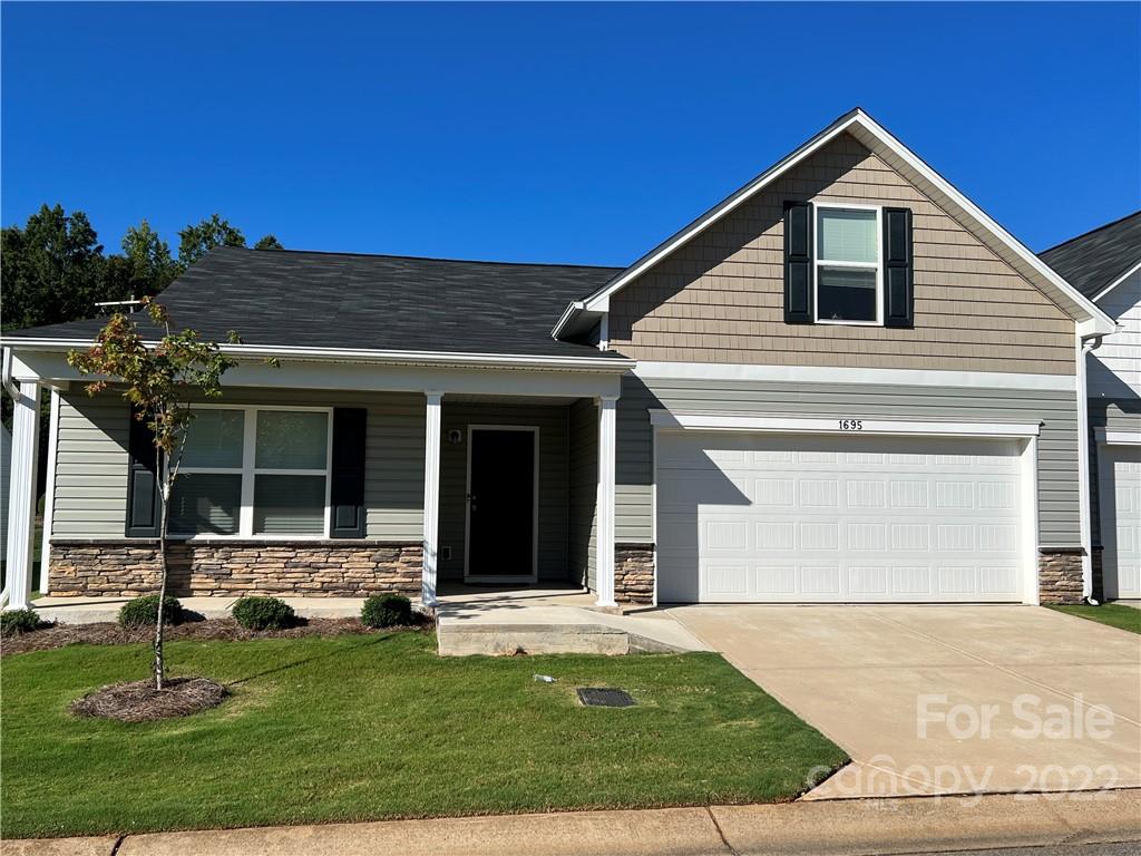 1695 Amberlight Circle