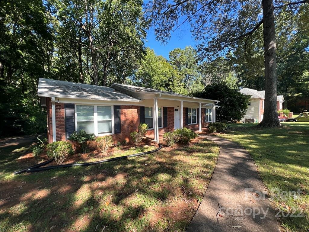 Property image 1 at 203 N Lane Road, Mount Holly, NC 28120