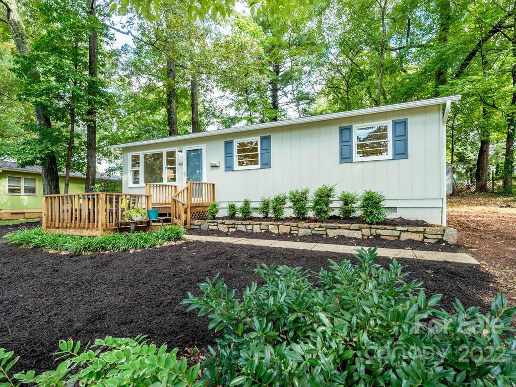 Property image 1 at 49 Harris Avenue, Asheville, NC 28806