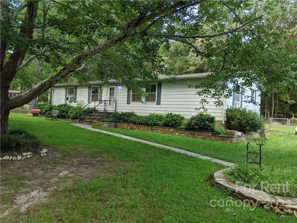 Property image 1 at 3416 Carolyn Lane, Matthews, NC 28104