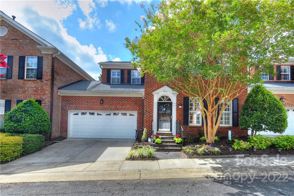 Property image 1 at 9410 Bonnie Briar Circle, Charlotte, NC 28277