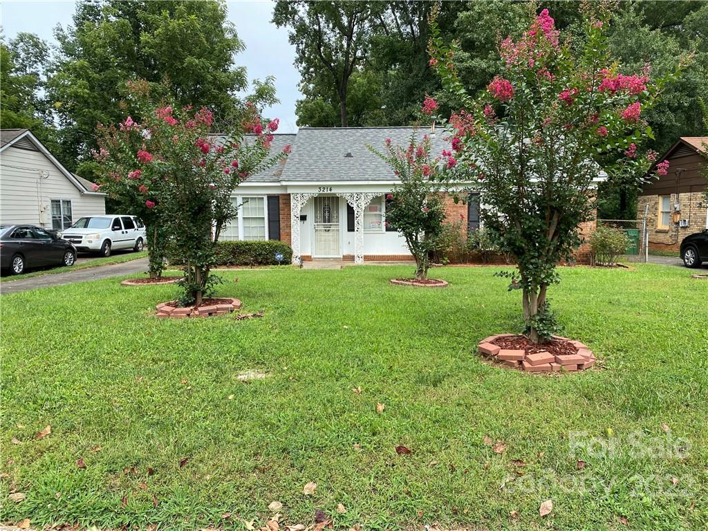 Property image 1 at 3214 Cedarhurst Drive, Charlotte, NC 28269