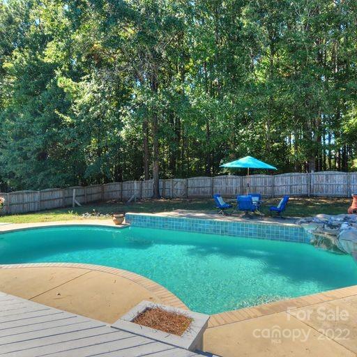 Property image 1 at 10517 Sutherby Drive, Charlotte, NC 28277