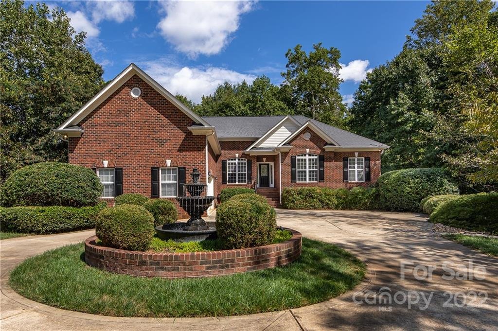 Property image 1 at 8721 Willhill Road, Mint Hill, NC 28227