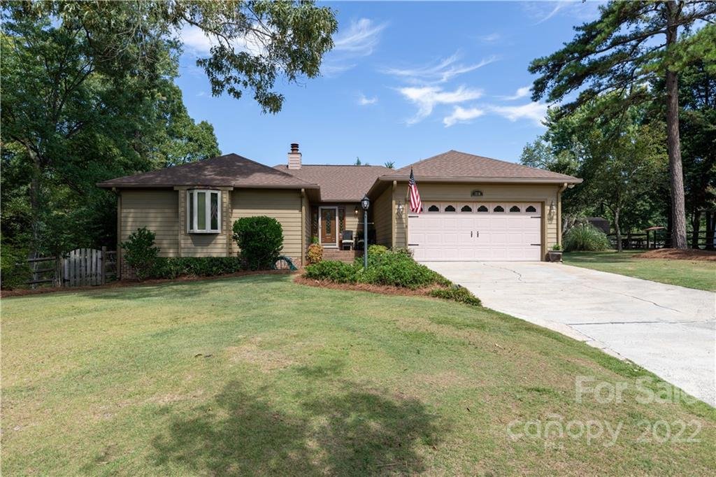 1536 Waterford Place