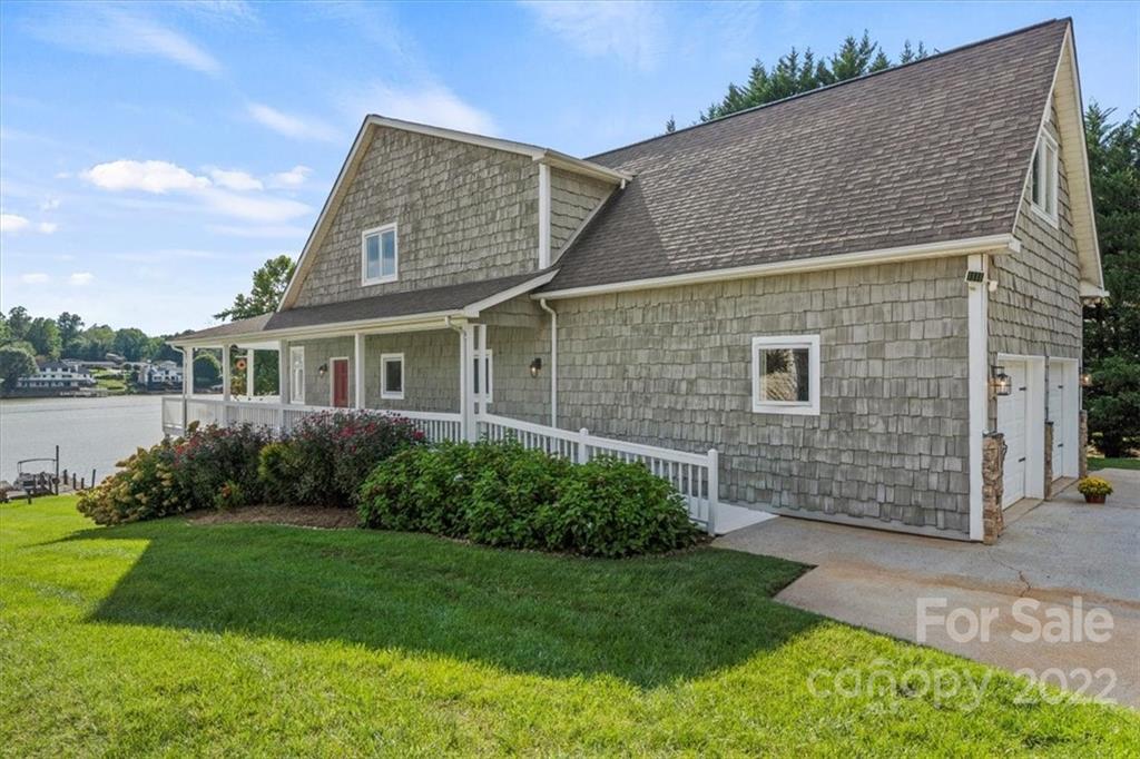 Property image 1 at 5719 Crown Terrace, Hickory, NC 28601