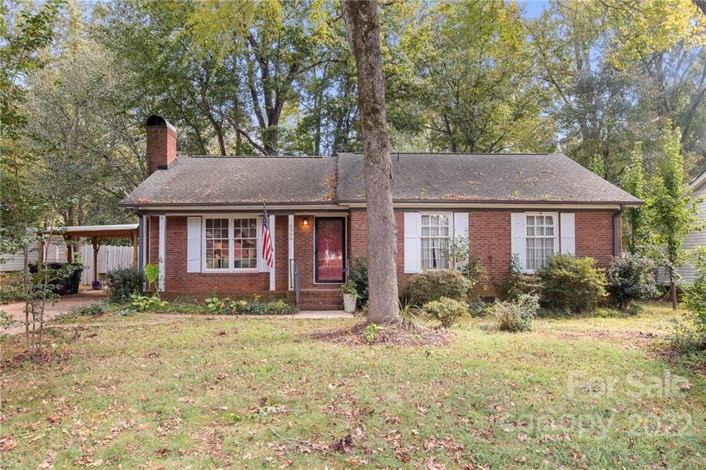 Property image 1 at 6406 Old Meadow Road, Charlotte, NC 28227