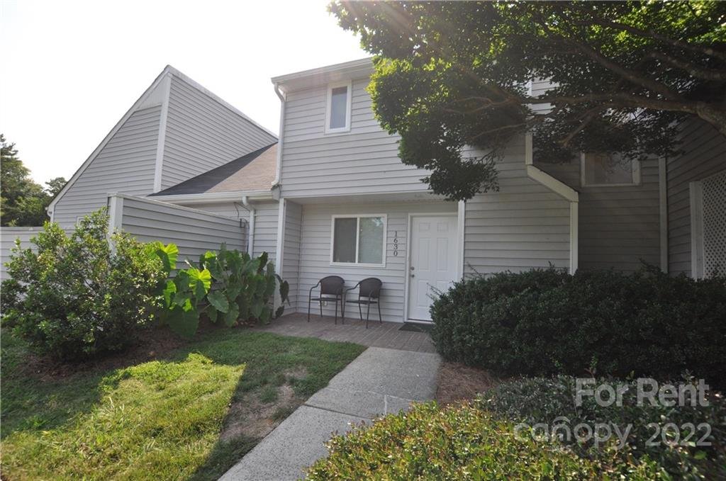 Property image 1 at 1630 Hollow Drive, Charlotte, NC 28212
