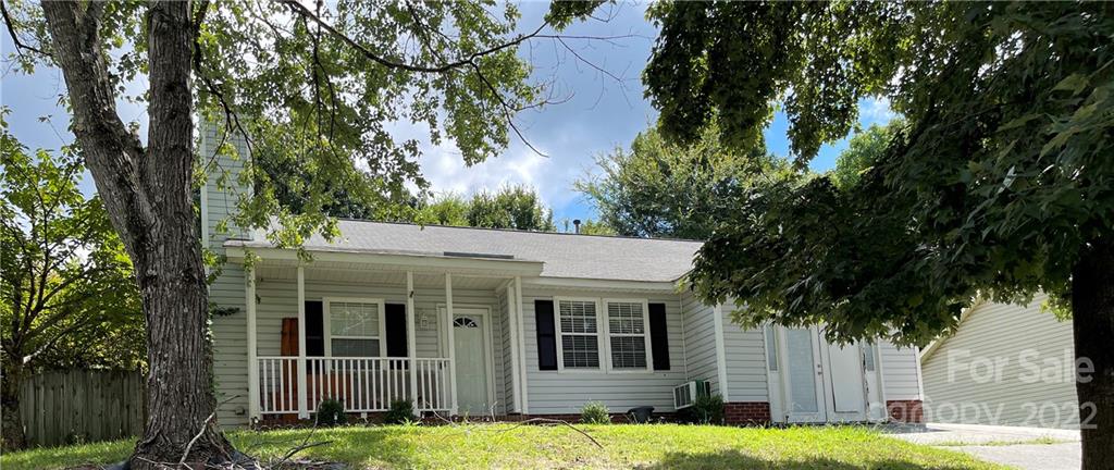 3824 Hunters Run Lane