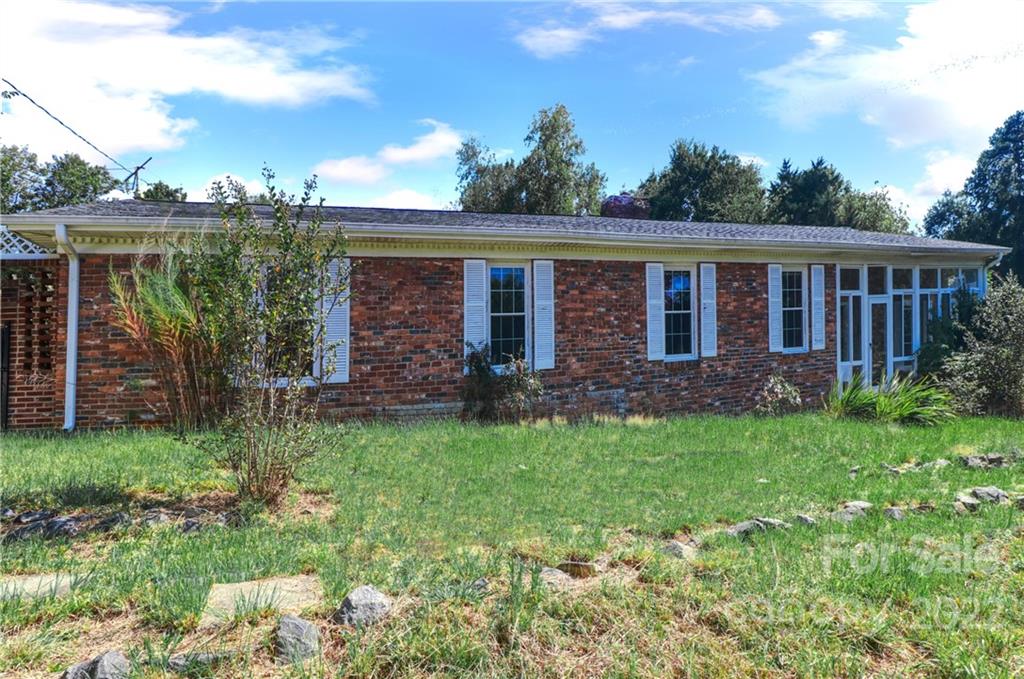 Property image 1 at 8017 Ritter Drive, Charlotte, NC 28270