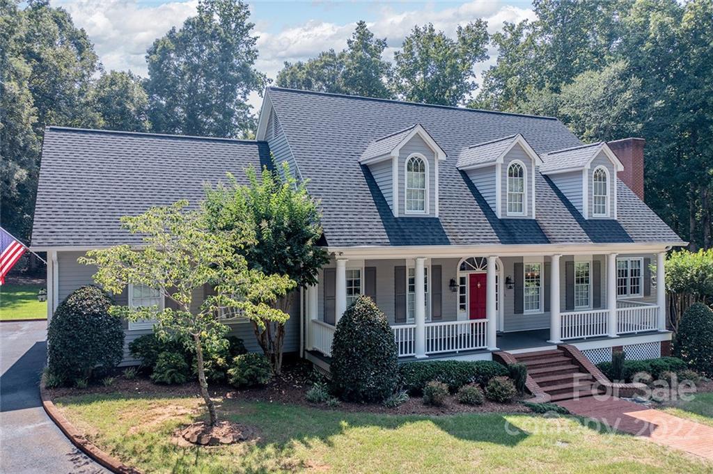 Property image 1 at 2953 Ninth Tee Drive, Newton, NC 28658