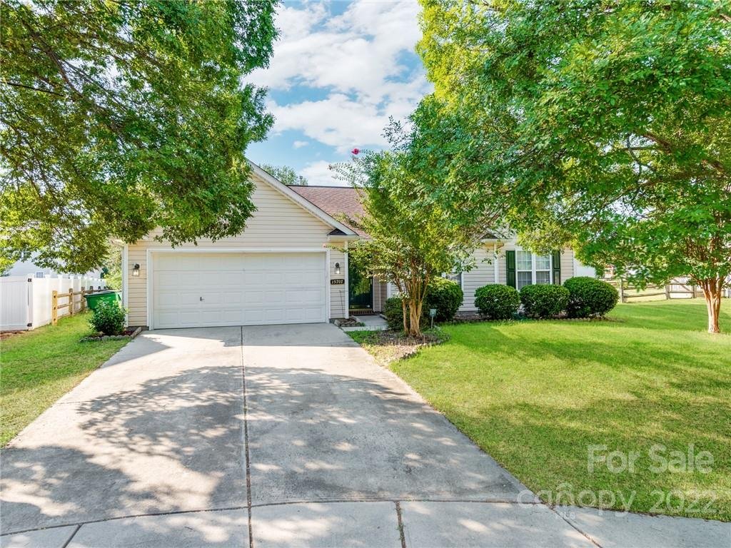 15707 Southern Garden Lane