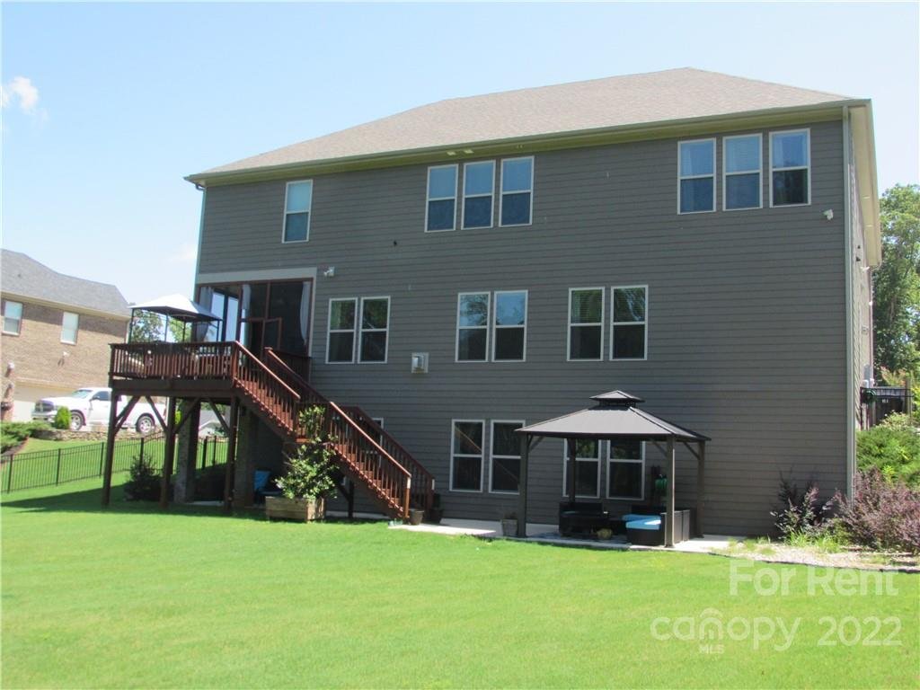 Property image 1 at 341 S San Agustin Drive, Mooresville, NC 28117