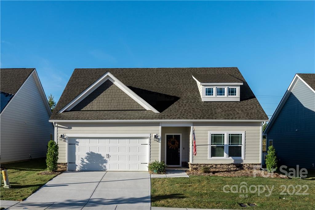 4524 Grove Manor Drive