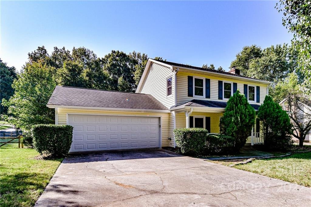 Property image 1 at 8630 Rittenhouse Circle, Charlotte, NC 28270