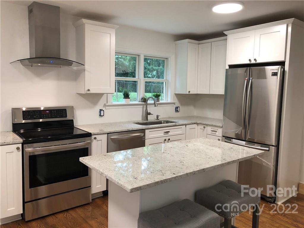 Property image 1 at 708 Fugate Avenue, Charlotte, NC 28205