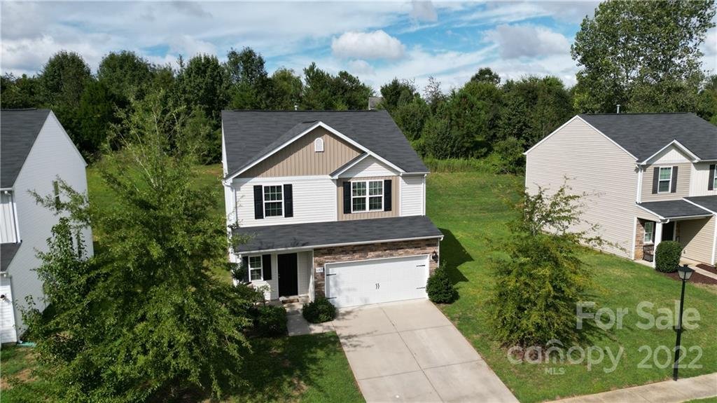 Property image 1 at 6413 Springbeauty Drive, Charlotte, NC 28227