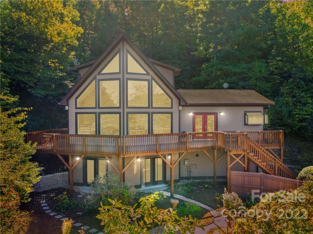 Property image 1 at 112 Wildflower Cove Drive, Swannanoa, NC 28778