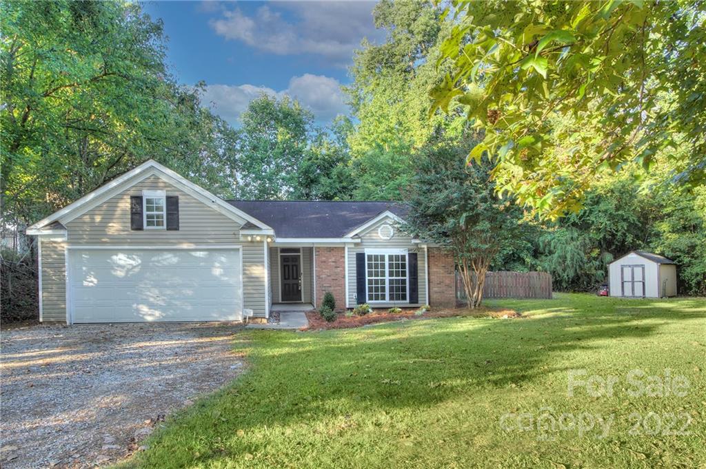 Property image 1 at 706 White Oak Lane, Matthews, NC 28104