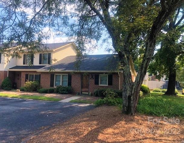 Property image 1 at 833 21st Avenue, Hickory, NC 28601