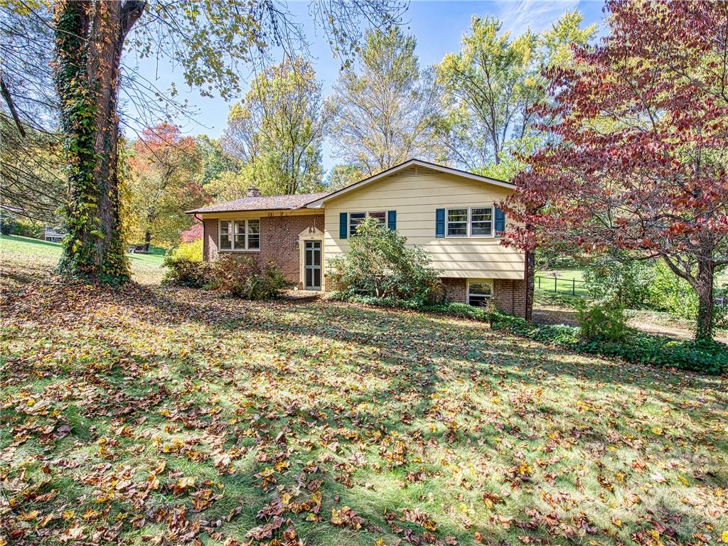 Property image 1 at 182 Fairway Hills Drive, Waynesville, NC 28786