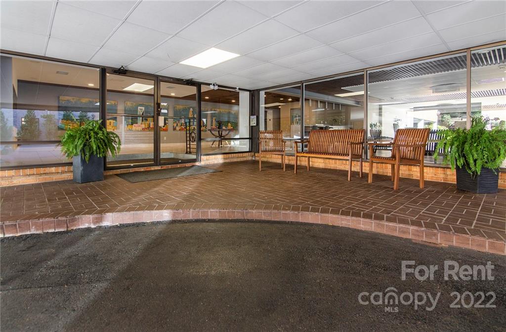 Property image 1 at 1323 Queens Road, Charlotte, NC 28207