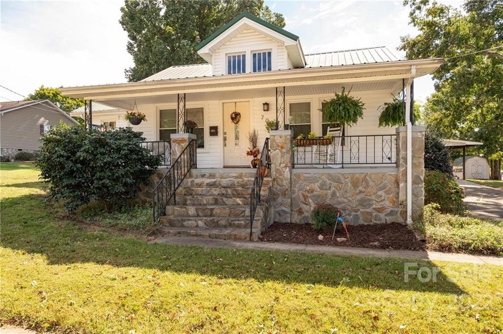 Property image 1 at 704 E Boyd Street, Maiden, NC 28650