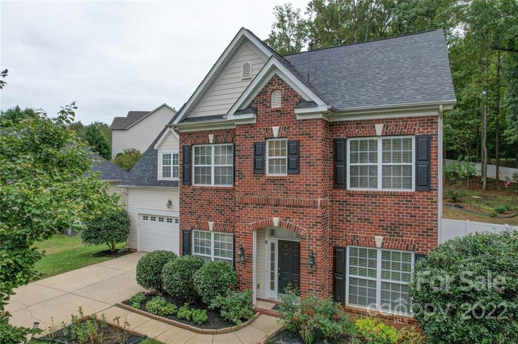 Property image 1 at 628 Ravenglass Drive, Fort Mill, SC 29715