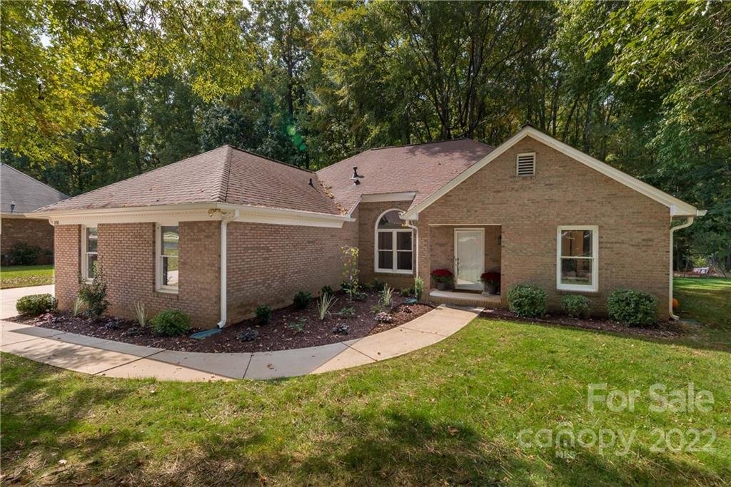 Property image 1 at 170 Wordsworth Way, Mooresville, NC 28115