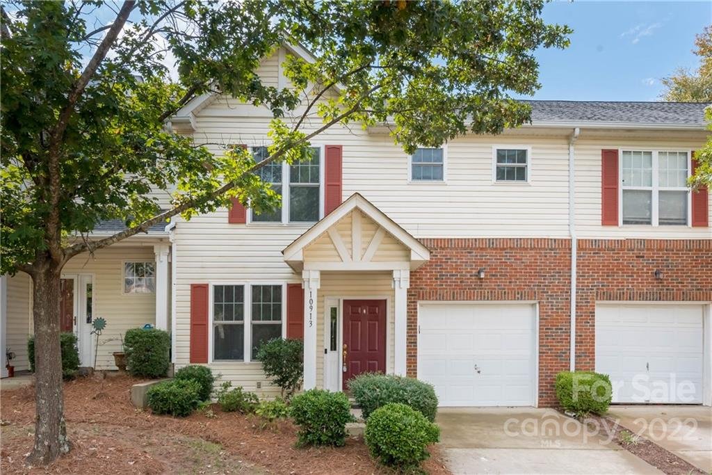 Property image 1 at 10913 Princeton Commons Drive, Charlotte, NC 28277