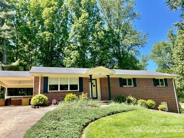 Property image 1 at 141 30th Avenue, Hickory, NC 28601