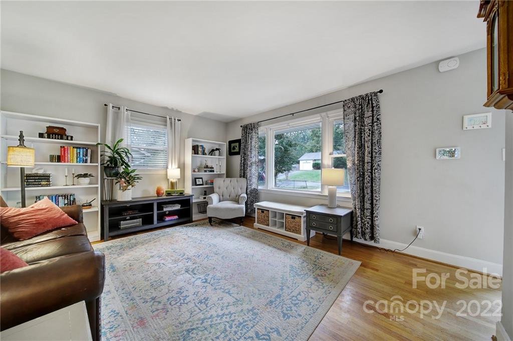 Property image 1 at 1401 Tarrington Avenue, Charlotte, NC 28205