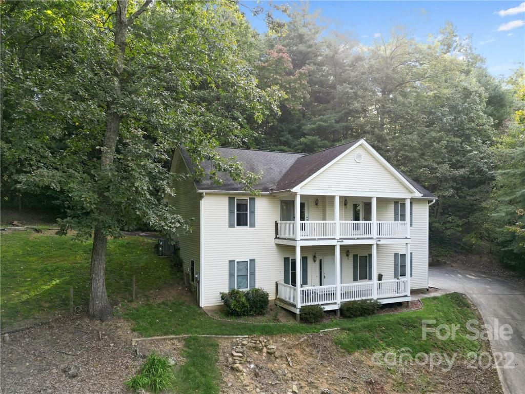 Property image 1 at 4 Spicewood Court, Flat Rock, NC 28731