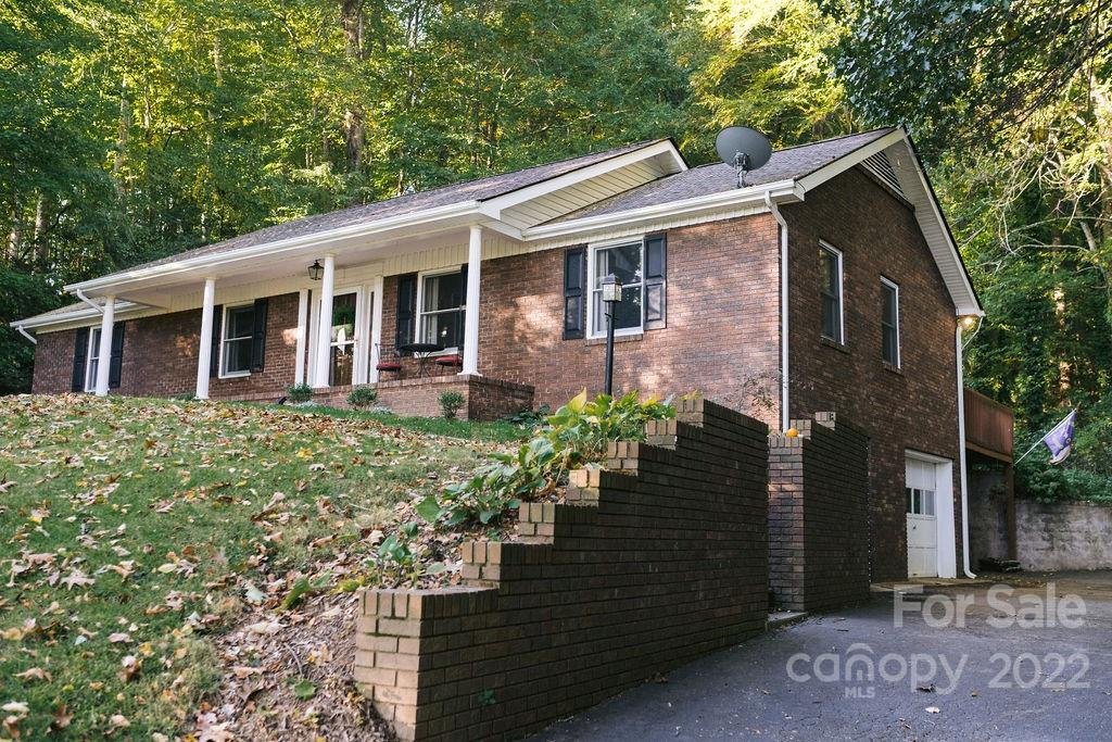 Property image 1 at 139 Stradley Mountain Road, Asheville, NC 28806
