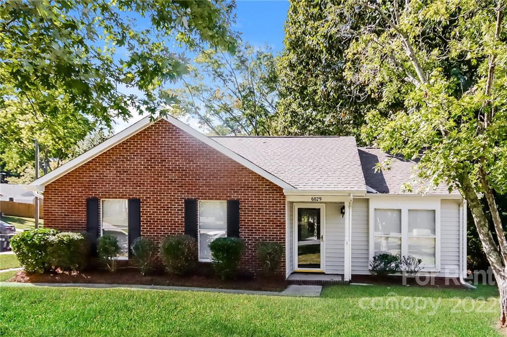 Property image 1 at 6029 Misty Way Lane, Charlotte, NC 28212