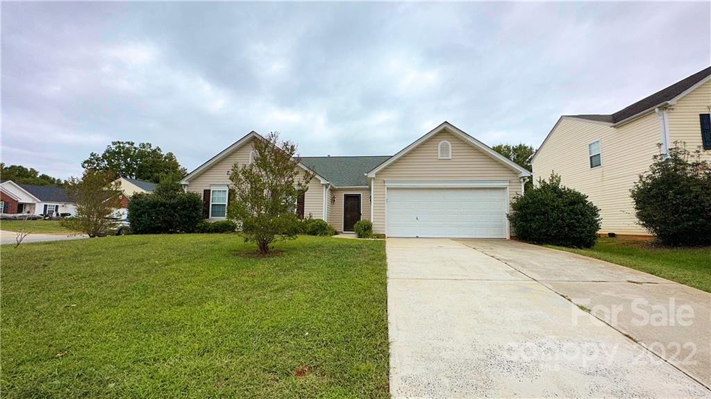 Property image 1 at 9832 Aventide Lane, Charlotte, NC 28215