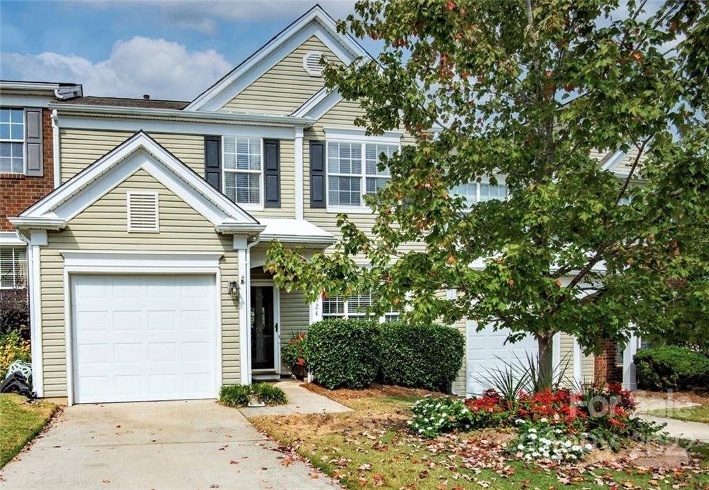 Property image 1 at 7124 Beverly Springs Drive, Charlotte, NC 28270