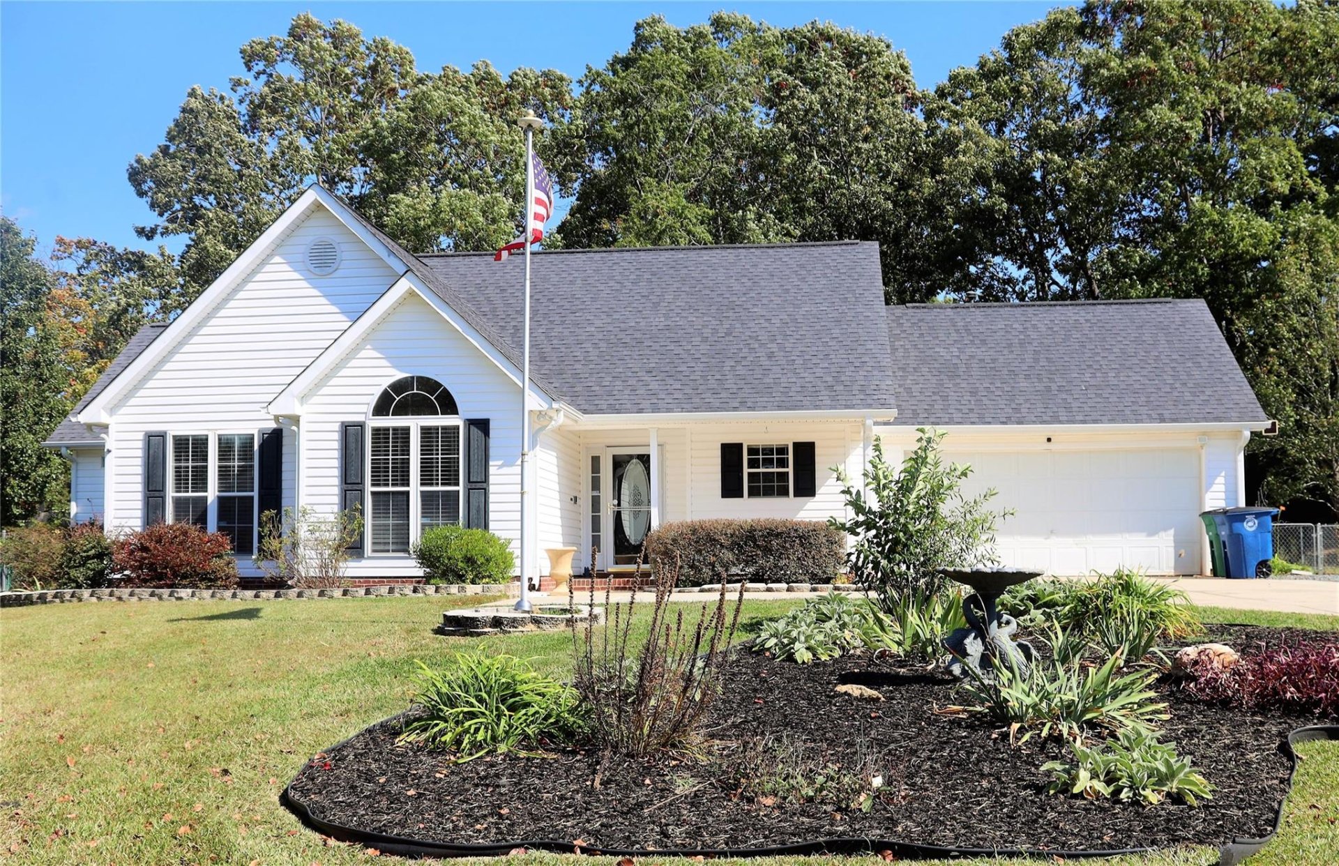 Property image 1 at 837 White Oak Lane, Matthews, NC 28104