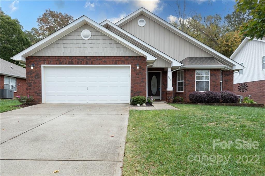 Property image 1 at 916 Catawba Wells Court, Rock Hill, SC 29732
