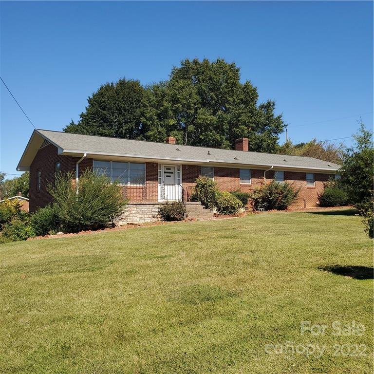 Property image 1 at 2761 Highland Avenue, Hickory, NC 28601
