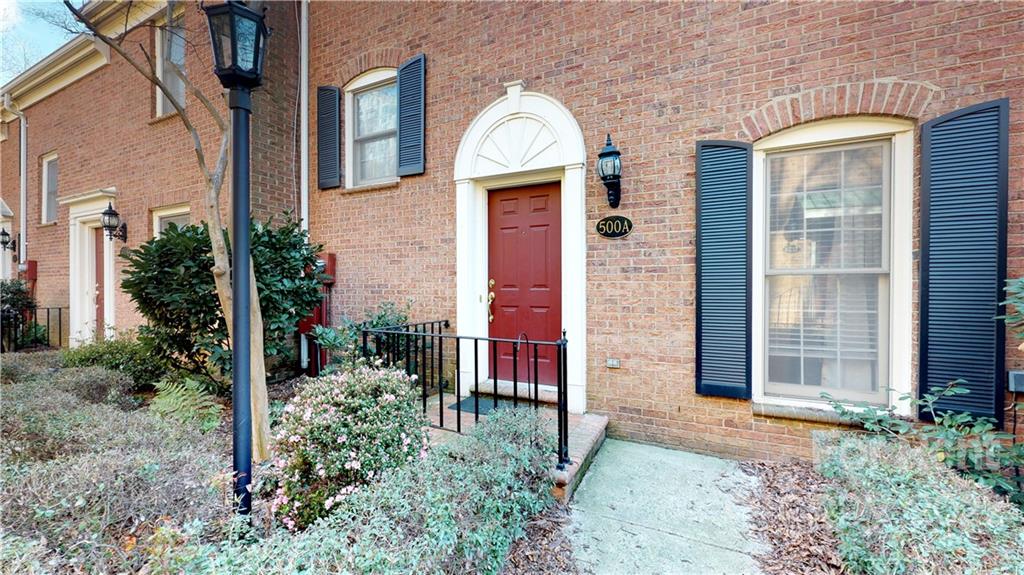 Property image 1 at 500 N Poplar Street, Charlotte, NC 28202